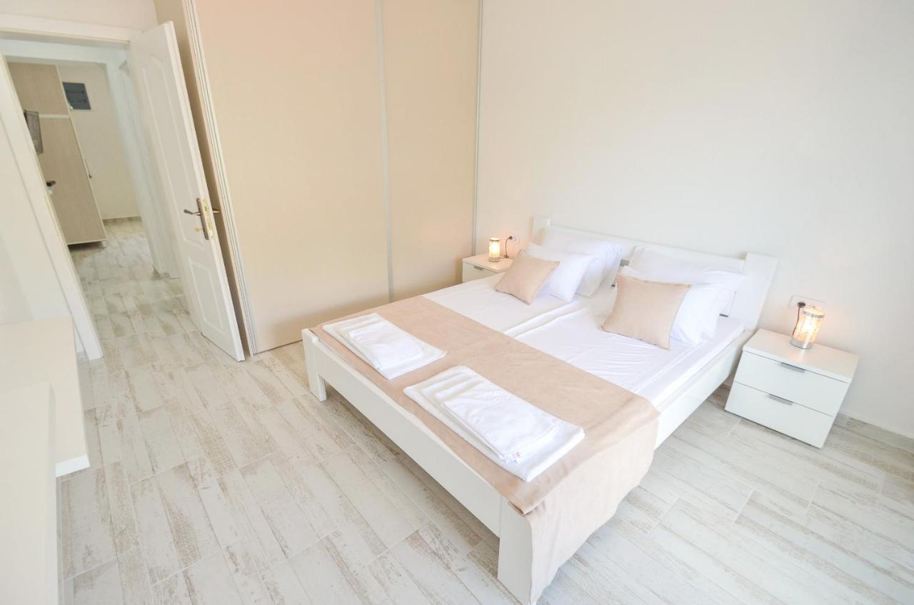 Bay View Apartments Котор Екстериор снимка